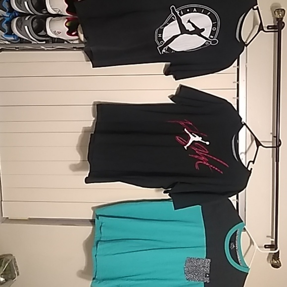 Clothes - Picture 3 of 5